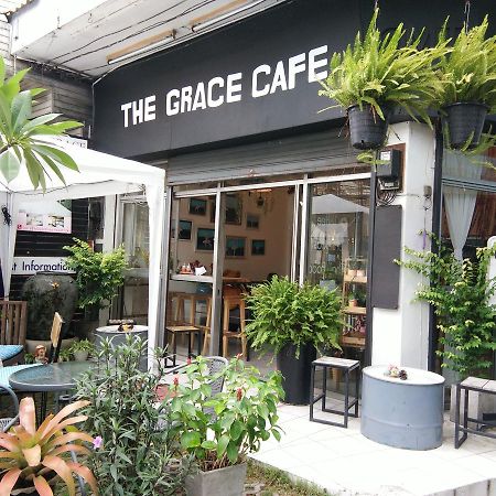 Bed and Breakfast The Grace House Chiangmai Чиангмай Экстерьер фото